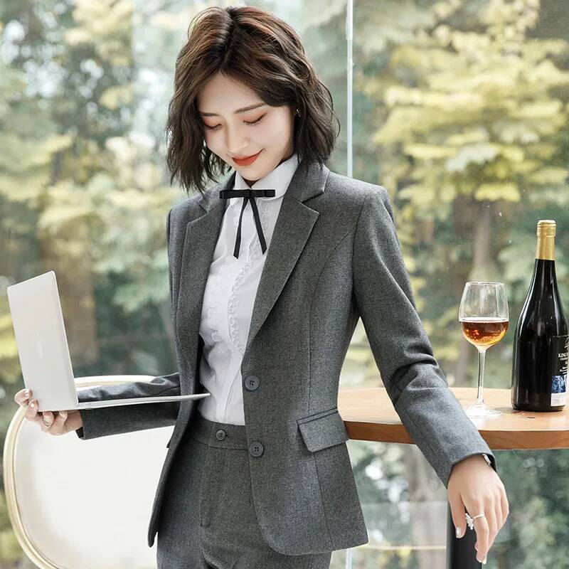 Women Formal Wear Winter - 斬新なグレーのフォーマルブレザーとジャケット、コート、長袖、ビジネスウーマン、プロフェッショナル、ワークウェア、アウター、レディースオフィスブレザー、トップス