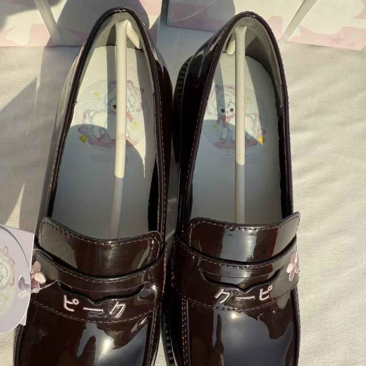 素敵な日本風女子ロリータJK縫製シューズ、女子学生向け刺繍入 - Kitten Heel Women のレビューと価格